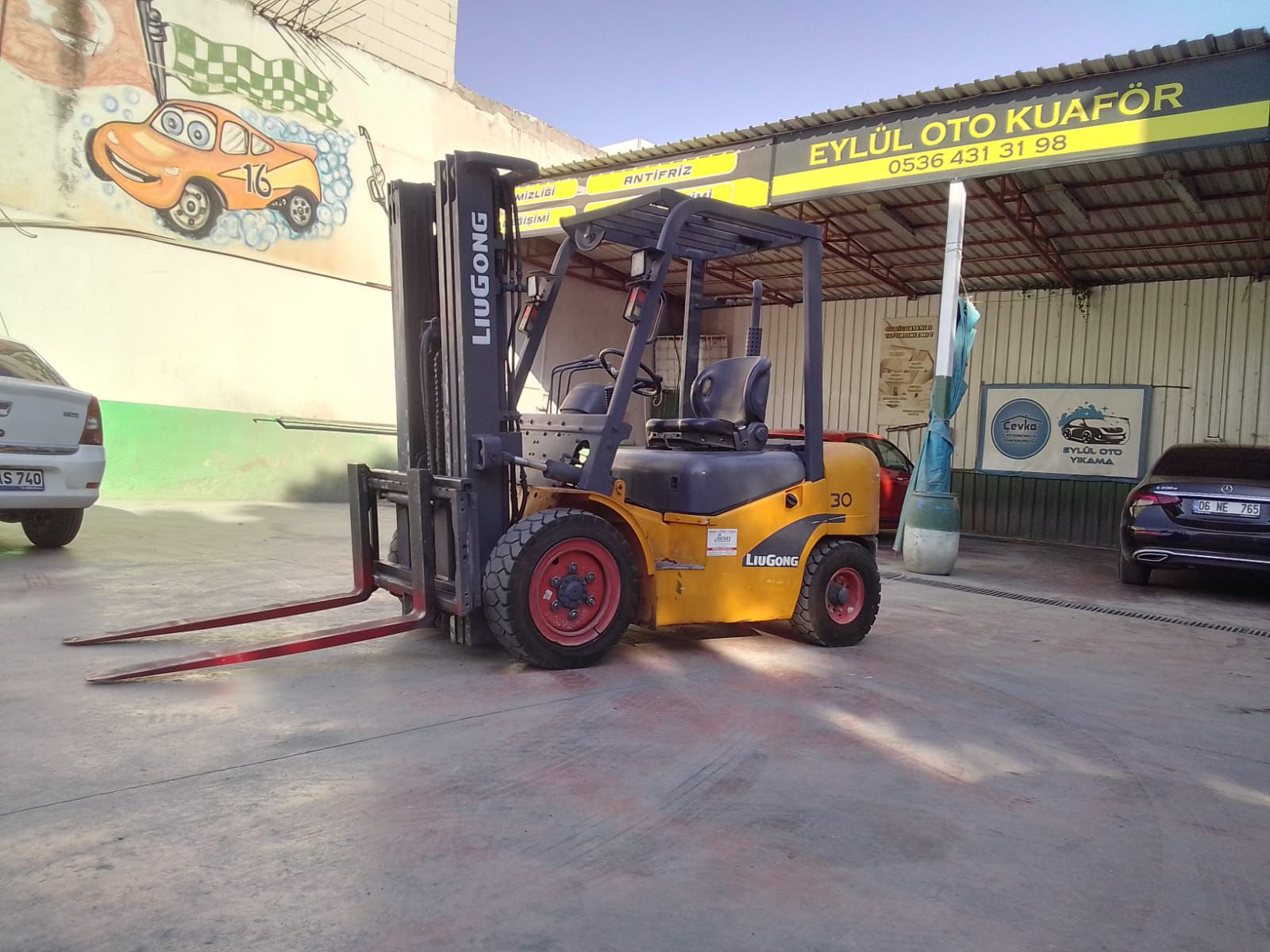 Forklift 7